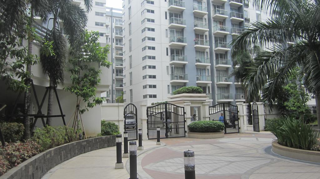Palm Tree Condos Near Mnl Airport Terminal 3 By Elr Manila Exterior photo